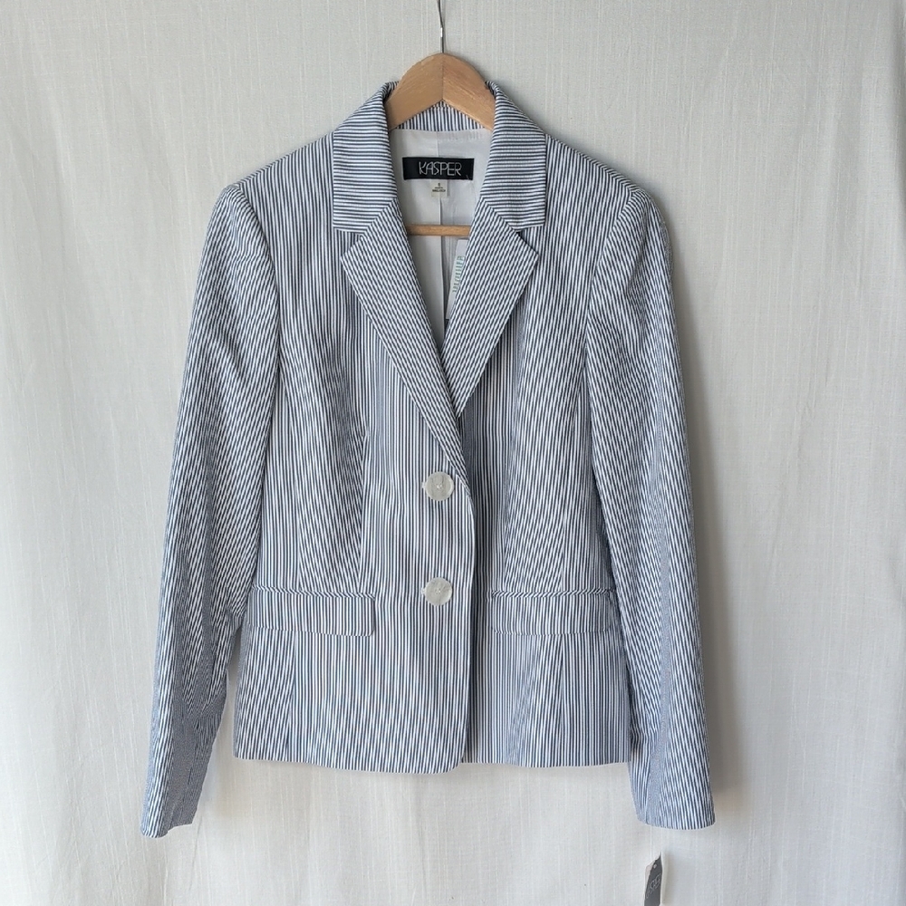 Kasper Women's White and Blue Striped Seersucker Blazer